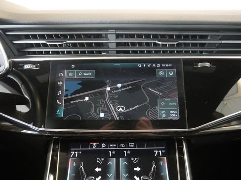 Used 2021 Audi Q8 Premium Plus AWD/4WD image 21