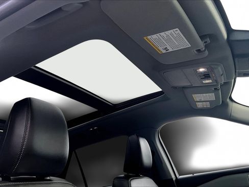 Used 2023 Ford Explorer XLT w/ Equipment Group 202A image 19