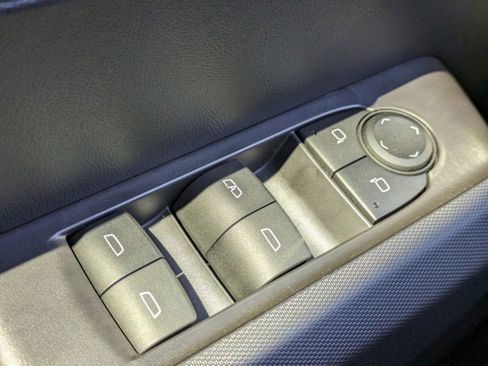 Used 2023 GMC Canyon Elevation w/ Convenience Package image 27