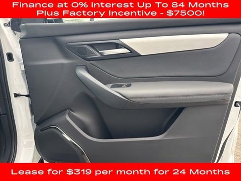 New 2025 VinFast VF 8 Plus image 29