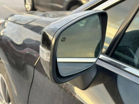 Used 2018 Subaru Legacy 2.5i Limited image 12