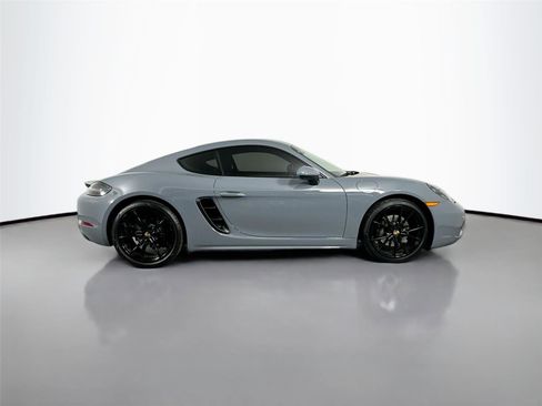 Used 2024 Porsche 718 Cayman RWD image 8