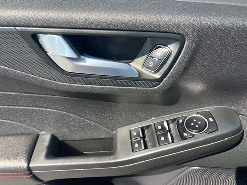 Used 2023 Ford Escape ST-Line FWD image 6