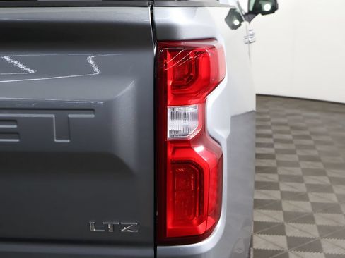 Used 2025 Chevrolet Silverado 1500 LTZ w/ LTZ Premium Package AWD/4WD image 22