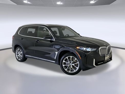 Used 2026 BMW X5 xDrive40i w/ Executive Package image 6