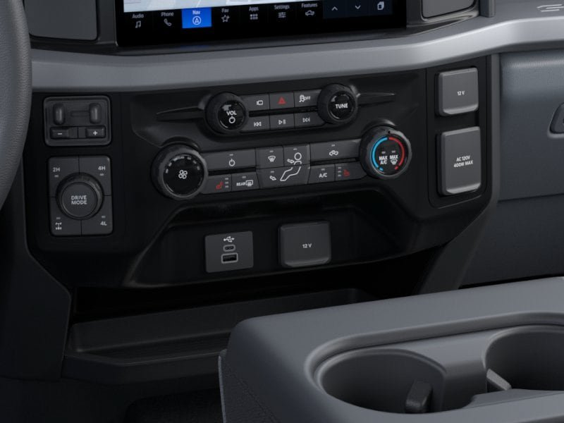 New 2026 Ford F250 XLT w/ XLT Premium Package AWD/4WD image 36