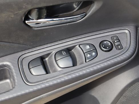 Used 2024 Nissan Versa SV FWD image 19
