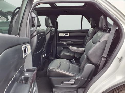 Used 2020 Ford Explorer ST w/ Premium Technology Package AWD/4WD image 12