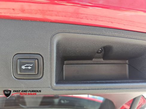 Used 2022 GMC Terrain SLT FWD image 32