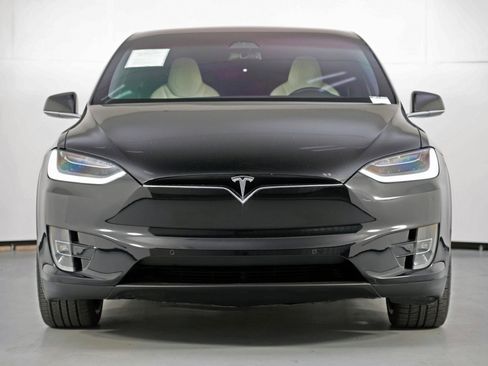 Used 2018 Tesla Model X 100D image 7