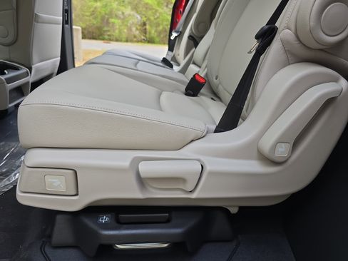 New 2026 Honda Odyssey EX-L image 13