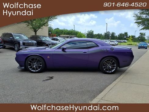Used 2023 Dodge Challenger R/T Scat Pack RWD image 2