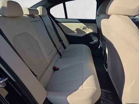 Certified 2025 BMW 330i Sedan w/ Convenience Package RWD image 27