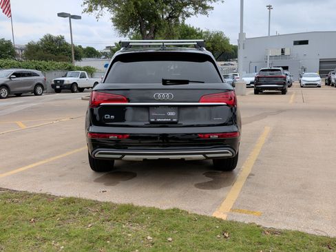 Used 2021 Audi Q5 2.0T Premium Plus w/ Premium Plus Package AWD/4WD image 9