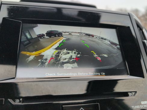 Used 2023 Subaru Forester Premium image 22