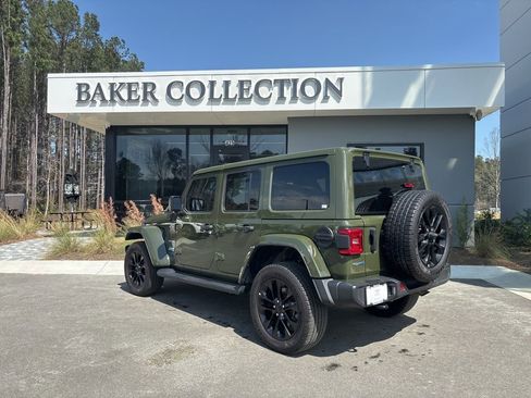 Used 2021 Jeep Wrangler Unlimited Sahara image 9
