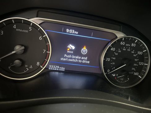 Used 2025 Nissan Altima 2.5 SV FWD image 3