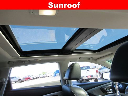 Used 2018 Nissan Murano Platinum AWD/4WD image 16