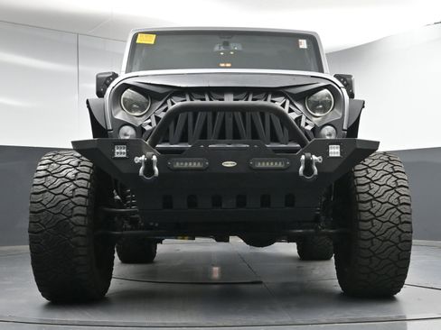 Used 2018 Jeep Wrangler Sport image 20