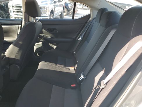 Used 2025 Nissan Sentra SV image 12