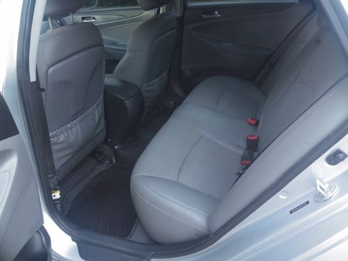 Used 2012 Hyundai Sonata SE FWD image 13