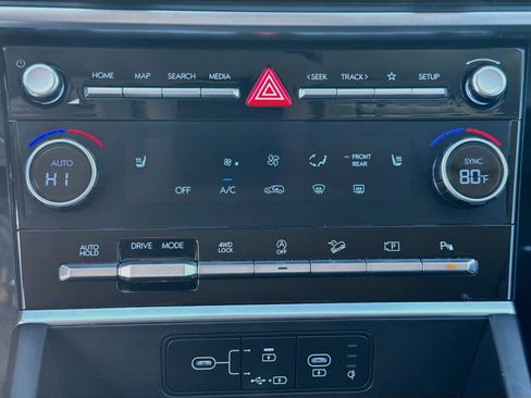 Used 2025 Hyundai Santa Fe SEL AWD/4WD image 24