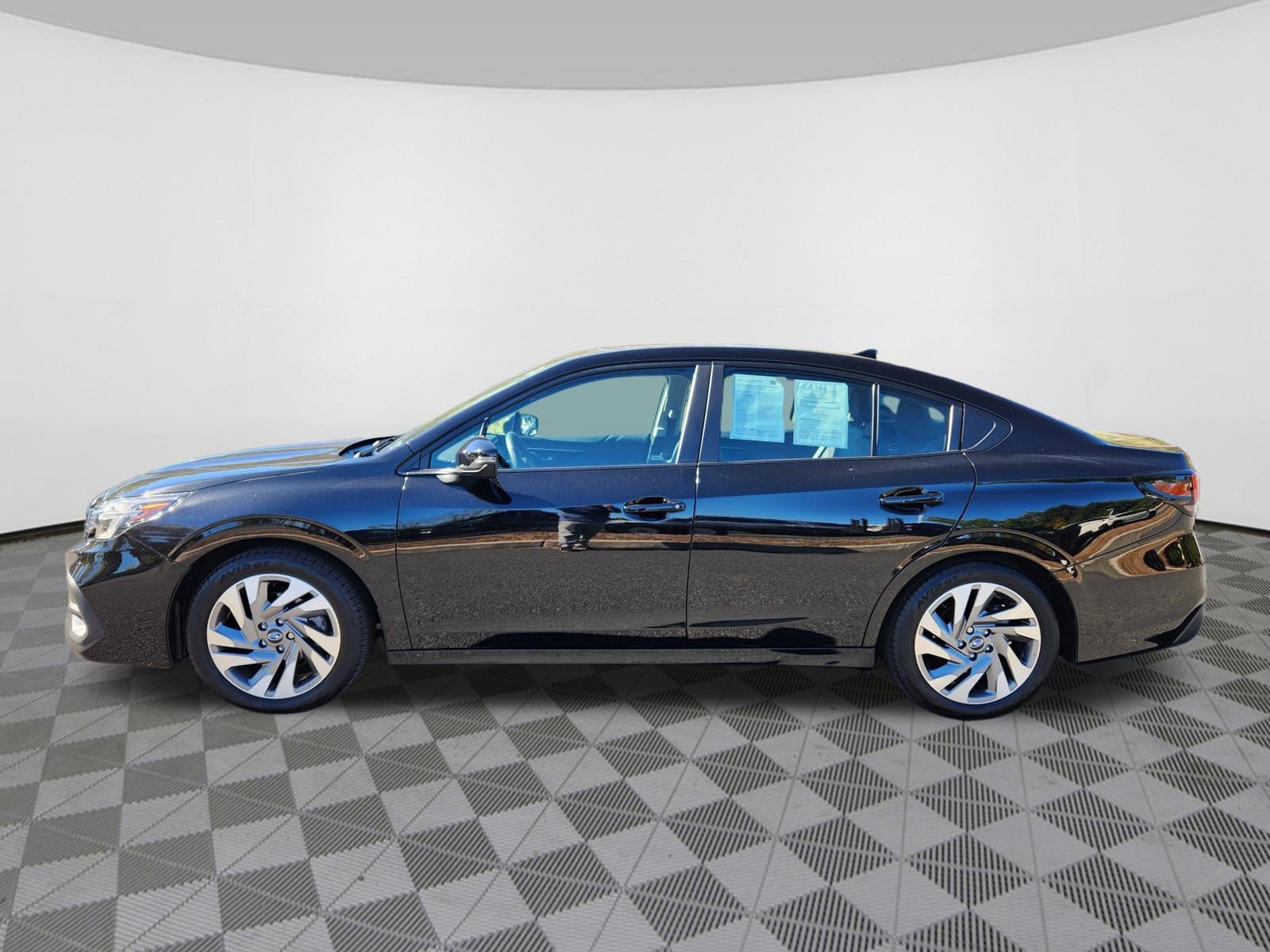 Certified 2025 Subaru Legacy Limited w/ Tech Package #2 AWD/4WD image 5