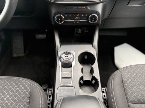 Used 2025 Ford Escape ST-Line AWD/4WD image 29