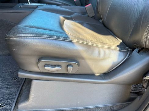 Used 2016 Nissan Frontier PRO-4X image 26