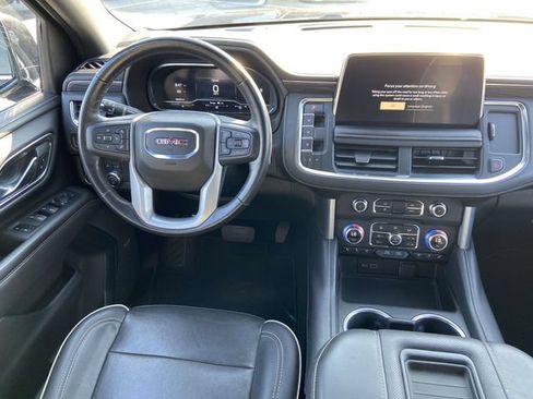 Used 2022 GMC Yukon SLT w/ SLT Premium Package AWD/4WD image 14