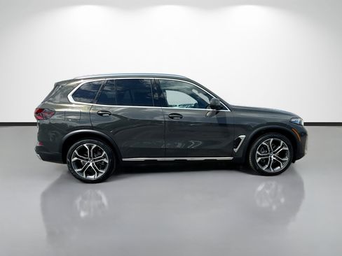 New 2026 BMW X5 xDrive40i w/ Climate Comfort Package AWD/4WD image 2