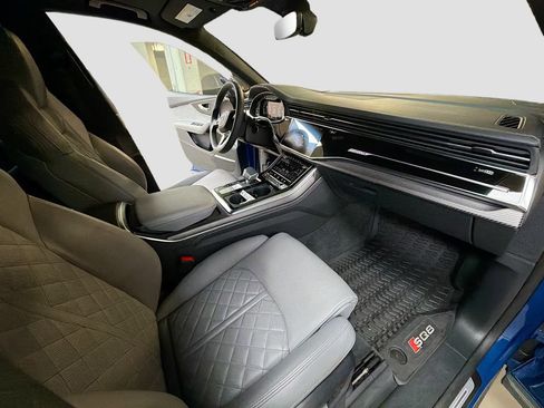Used 2025 Audi SQ8 Prestige AWD/4WD image 30