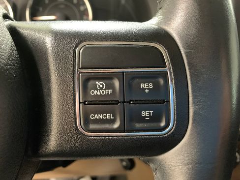 Used 2016 Jeep Wrangler Rubicon w/ Power Convenience Group AWD/4WD image 13