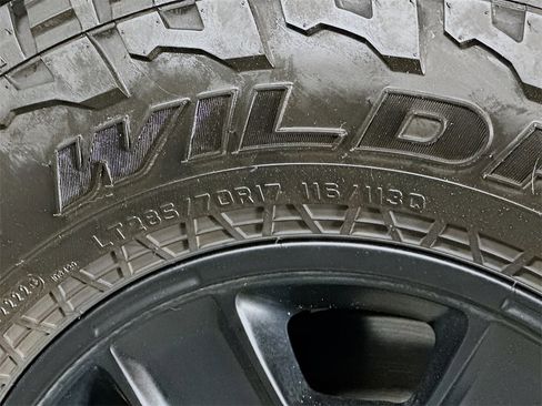 Used 2023 Jeep Gladiator Mojave w/ Cold Weather Group image 33