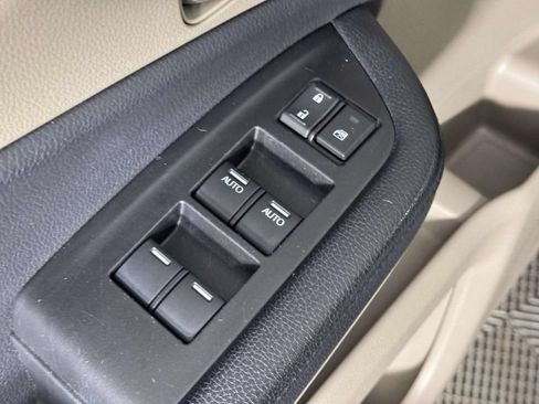Used 2017 Honda Pilot Touring image 18