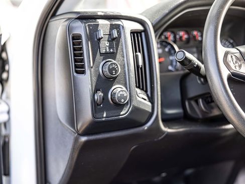 Used 2019 Chevrolet Silverado 2500 W/T AWD/4WD image 19