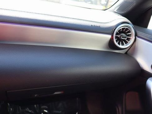 Used 2025 Mercedes-Benz CLA 250 image 32