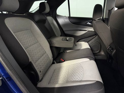 Used 2022 Chevrolet Equinox LS w/ LS Convenience Package FWD image 28
