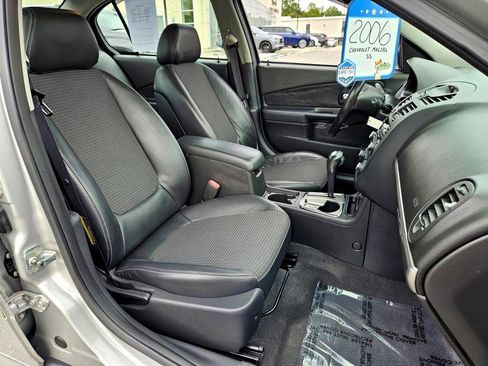 Used 2006 Chevrolet Malibu SS image 17