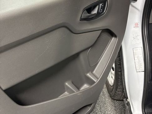 Used 2023 Ford Transit 350 XLT image 13