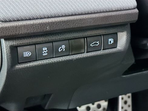 Certified 2025 Toyota Camry SE AWD/4WD image 10