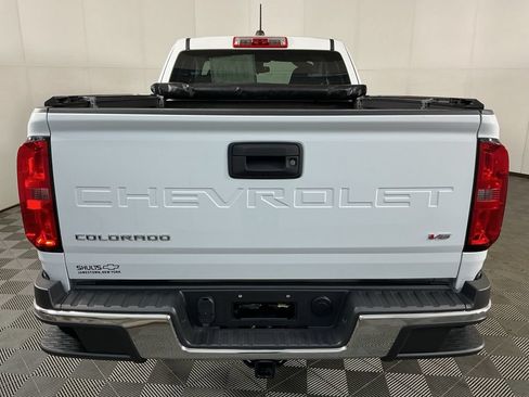 Used 2022 Chevrolet Colorado W/T w/ WT Convenience Package AWD/4WD image 10