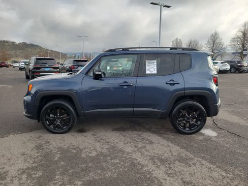 Certified 2023 Jeep Renegade Altitude w/ Sun/Sound Group image 11