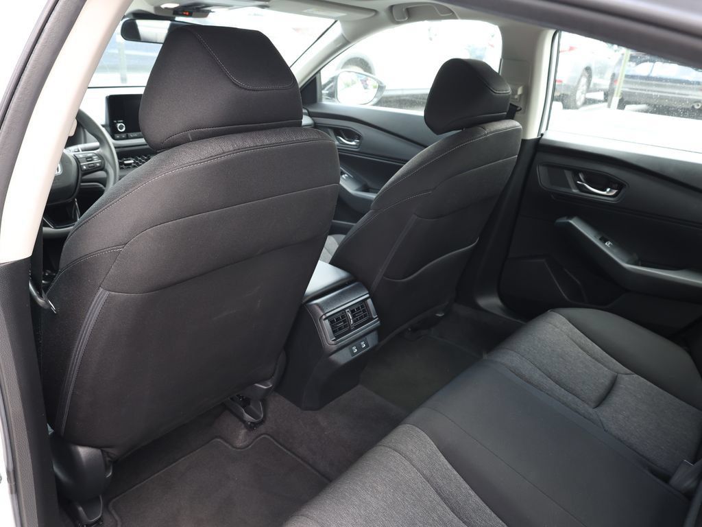 Used 2025 Honda Accord SE image 16