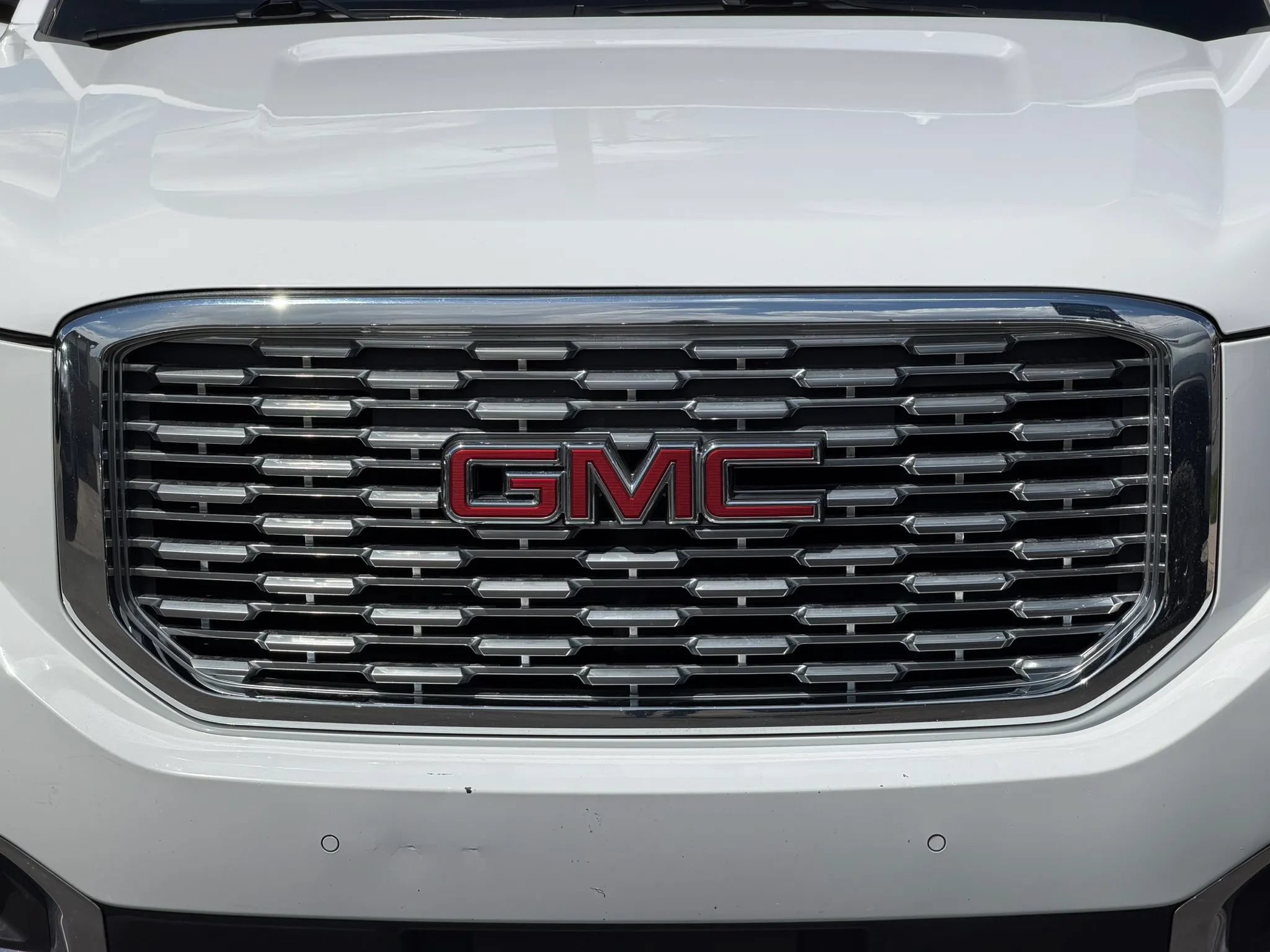 Used 2019 GMC Yukon SLT AWD/4WD image 6