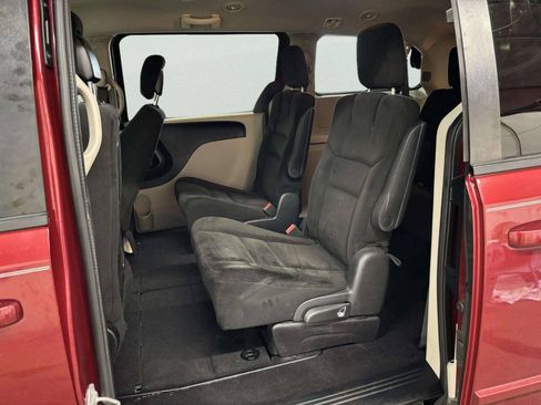 Used 2016 Dodge Grand Caravan SE w/ Quick Order Package 29E SE FWD image 14