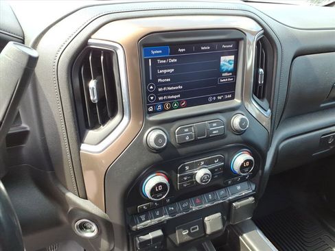Used 2022 Chevrolet Silverado 2500 High Country AWD/4WD image 15
