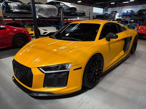 Used 2017 Audi R8 V10 plus image 10