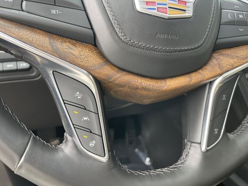 Used 2021 Cadillac XT5 Premium Luxury w/ Platinum Package image 14