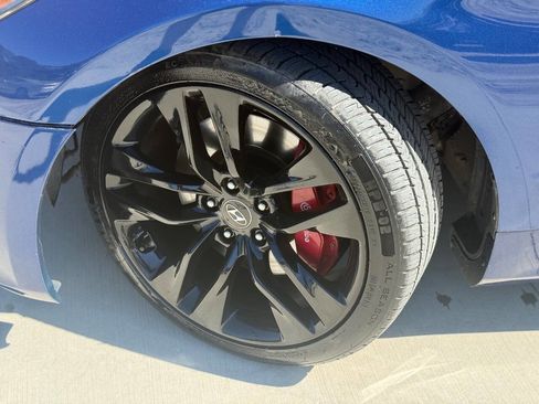 Used 2016 Hyundai Genesis Coupe 3.8 image 2